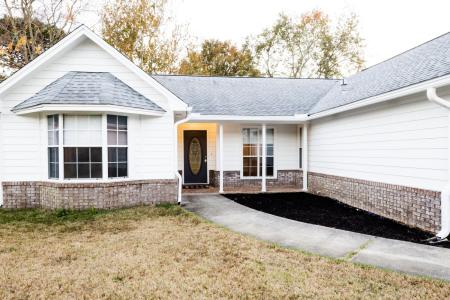 339 Michael Court, Mary Esther, Floryda 32569, USA