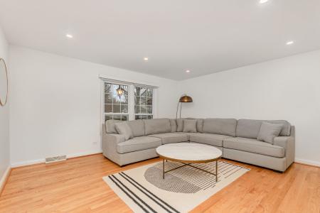 1106 Langley Circle, Naperville, Illinois 60563