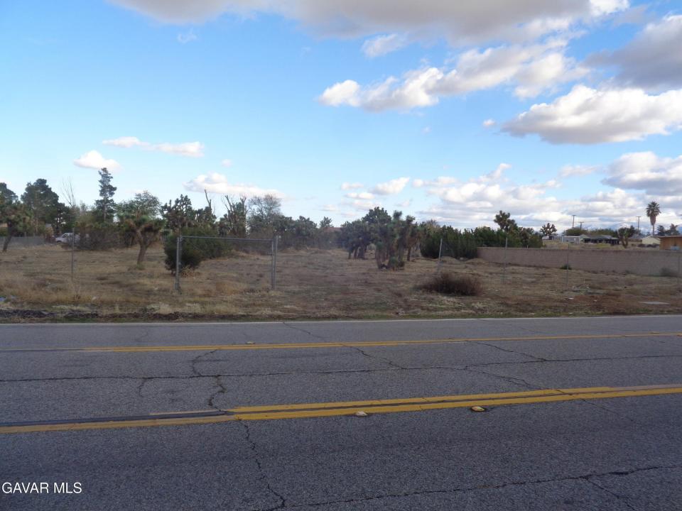 40th Ste E Ave. S12 Street, Palmdale, Калифорния 93550, Соединенные Штаты