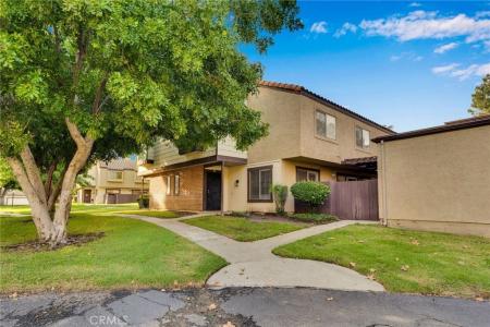 9404 Round Up Drive B, Montclair, California 91763, Stati Uniti