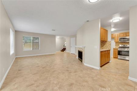 9404 Round Up Drive B, Montclair, California 91763, Stati Uniti