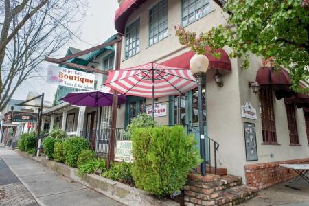 402 Main Street, Murphys, California 95247, USA