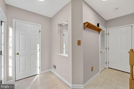 966 Harrison Circle, Alexandria, וירג'יניה 22304, ארצות הברית של אמריקה