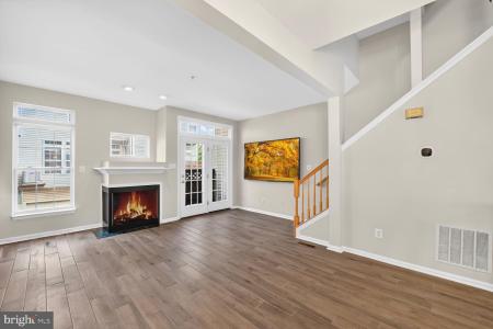 966 Harrison Circle, Alexandria, וירג'יניה 22304, ארצות הברית של אמריקה