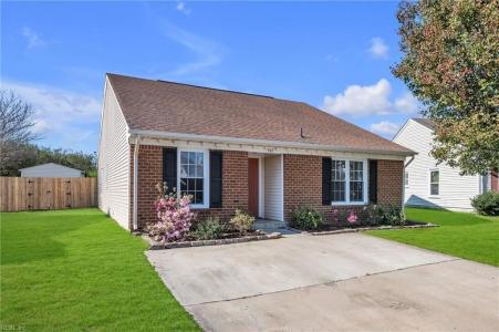 945 Pink Star Court, Virginia Beach, וירג'יניה 23454, ארצות הברית של אמריקה 