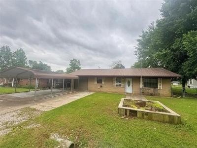 510 Beverly Avenue, Vian, Oklahoma 74962