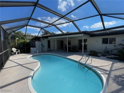 2121 SE 8th Terrace, Cape Coral, 佛罗里达州 33990, 美国
