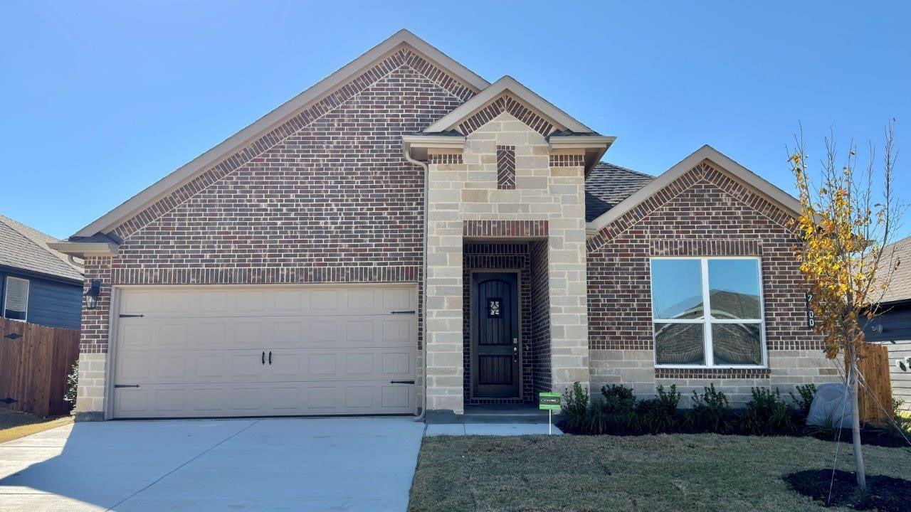 2600 Goldfinch Drive, Denton, Texas 76205