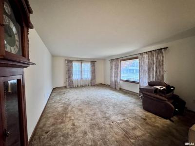 497 WALNUT Street, Bushnell, Illinois 61422