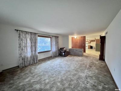 497 WALNUT Street, Bushnell, Illinois 61422