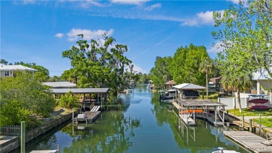 1203 SE Kings Bay Drive, Crystal River, 佛羅里達州 34429, 美國