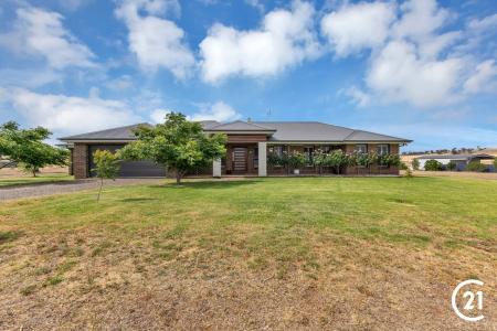 6 Alcheringa Drive, Forbes, NSW 2871, Australia