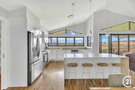 6 Alcheringa Drive, Forbes, NSW 2871, Australia