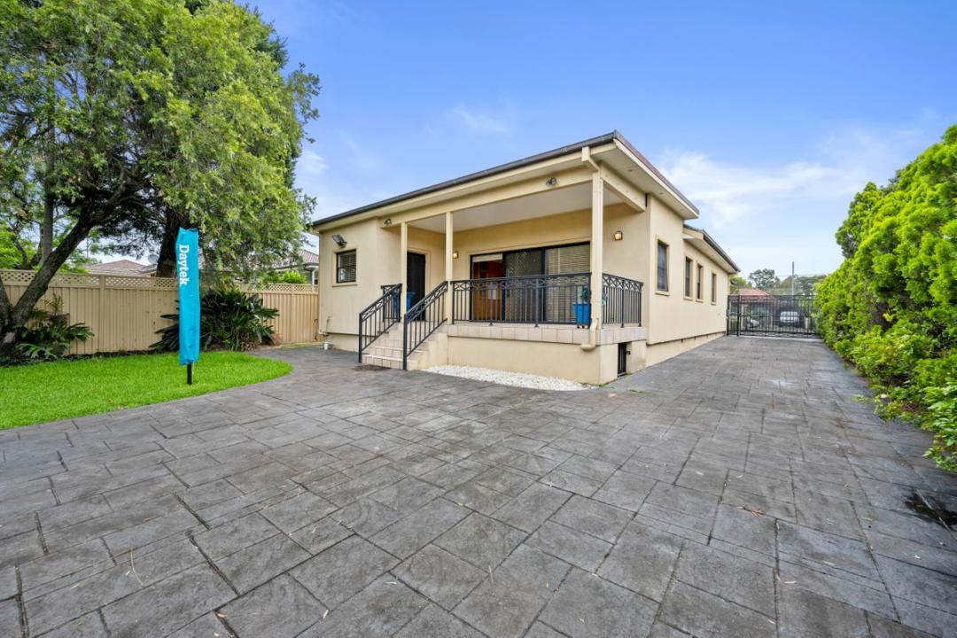 28 Pomona Street, Greenacre, NSW 2190, Australia