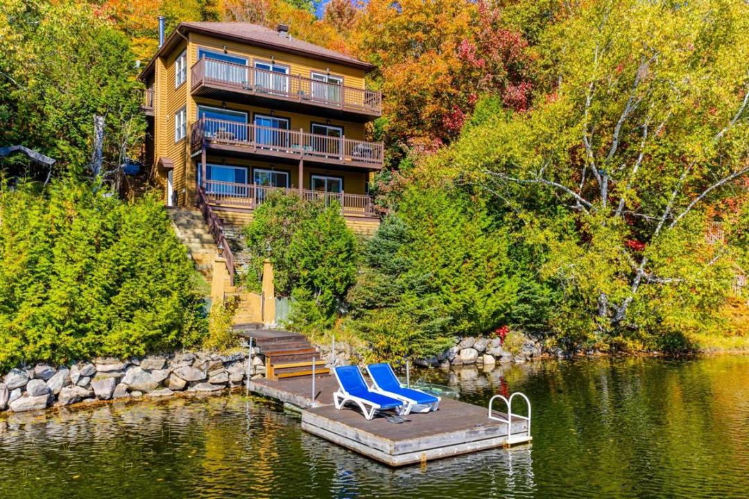 205 Ch. du Lac-Dufour, Mont-Tremblant, Quebec J8E 2H8, Kanada