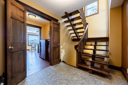 205 Ch. du Lac-Dufour, Mont-Tremblant, Quebec J8E 2H8, Kanada