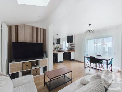 Melun, Isla De Francia 77000, Francia