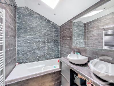 Melun, Isla De Francia 77000, Francia