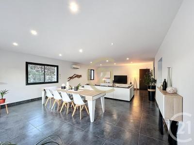 Uzes, Languedoc-Roussillon 30700, France