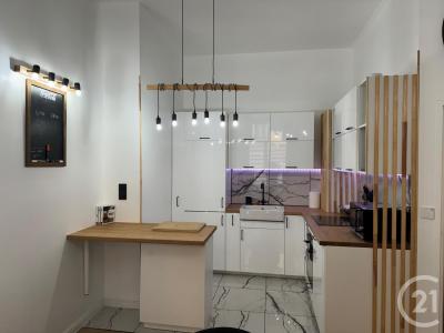 Lyon, Rhône-Alpes 69001, France