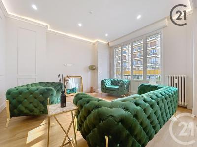 Troyes, Champagne-Ardenne 10000, France