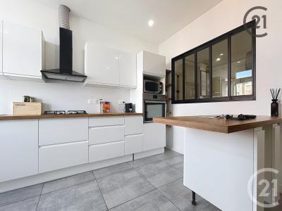 Troyes, Champagne-Ardenne 10000, France