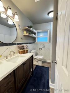 1436 E Broadway Street, Cushing, Oklahoma 74023, Estados Unidos