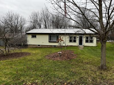 14443 Mead Street, Fair Haven, NY 13156, USA