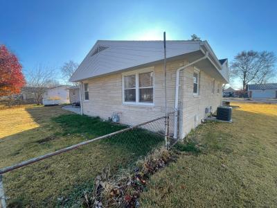 707 Meadows St., Altamont, Illinois 62411, Amerika Birleşik Devletleri