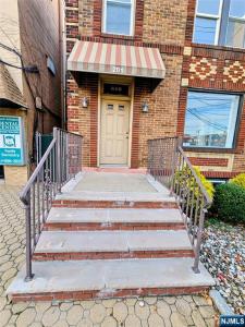 201 Ridge Road , 2, North Arlington, New Jersey 07031, HOA KỲ