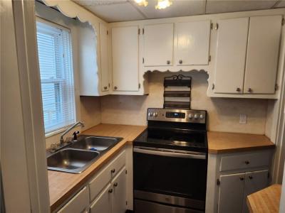 17 Rock St, Bristol, 罗得岛 02809, 美国