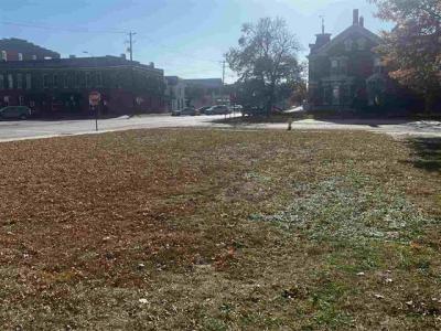 302 E Main Street, Washington, Iowa 52353, USA