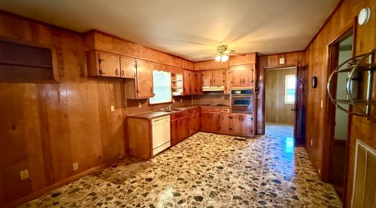 841 Old Highway 52, Lafayette, Tennessee 37083, Stati Uniti