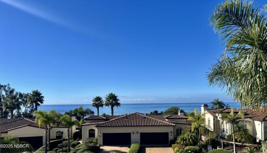 1895 Barcelona , 23, Pismo Beach, California 93449, Estados Unidos