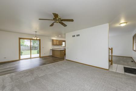 3627 Atlantic Avenue, Gurnee, Illinois 60031