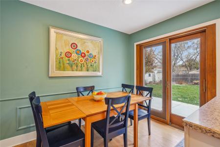 8401 Winston Avenue, Urbandale, Iowa 50322, Estados Unidos