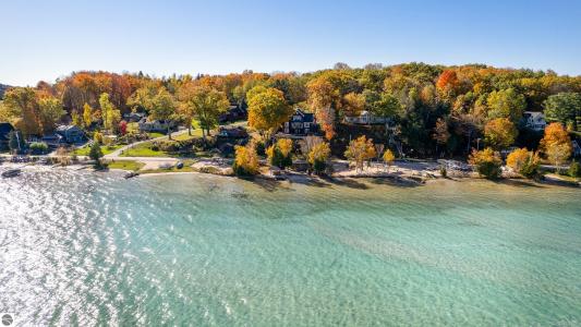 6019 Crystal Avenue, Beulah, Michigan 49617