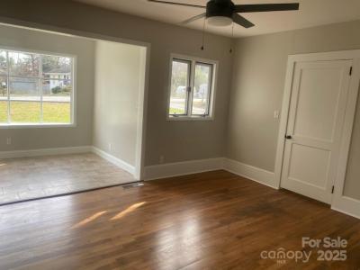 107 Lr Smith Avenue, Hendersonville, North Carolina 28791