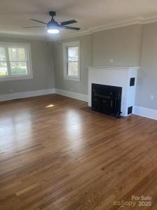 107 Lr Smith Avenue, Hendersonville, North Carolina 28791