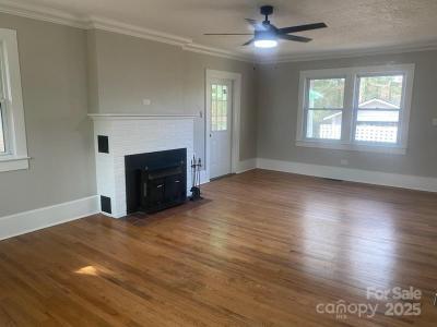 107 Lr Smith Avenue, Hendersonville, North Carolina 28791