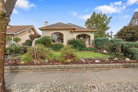 588 6th Street, Hollister, California 95023, Stati Uniti