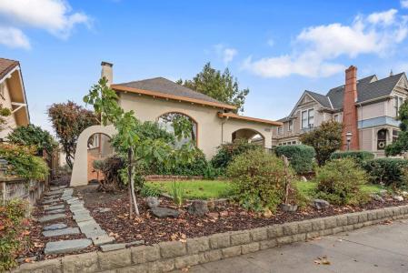 588 6th Street, Hollister, California 95023, Stati Uniti