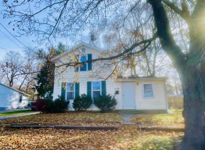 310 Locust Street, Marshall, Michigan 49068, USA