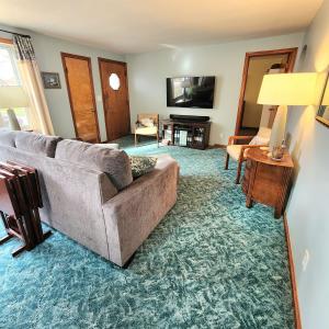 607 Burns, Essexville, Michigan 48732