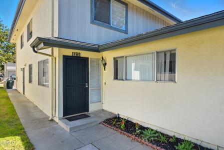 1210 Carlsbad Place, Ventura, 加利福尼亚州 93003, 美国