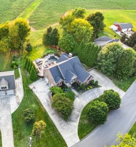 569 Pond Apple Rd, Clarksville, Tennessee 37043