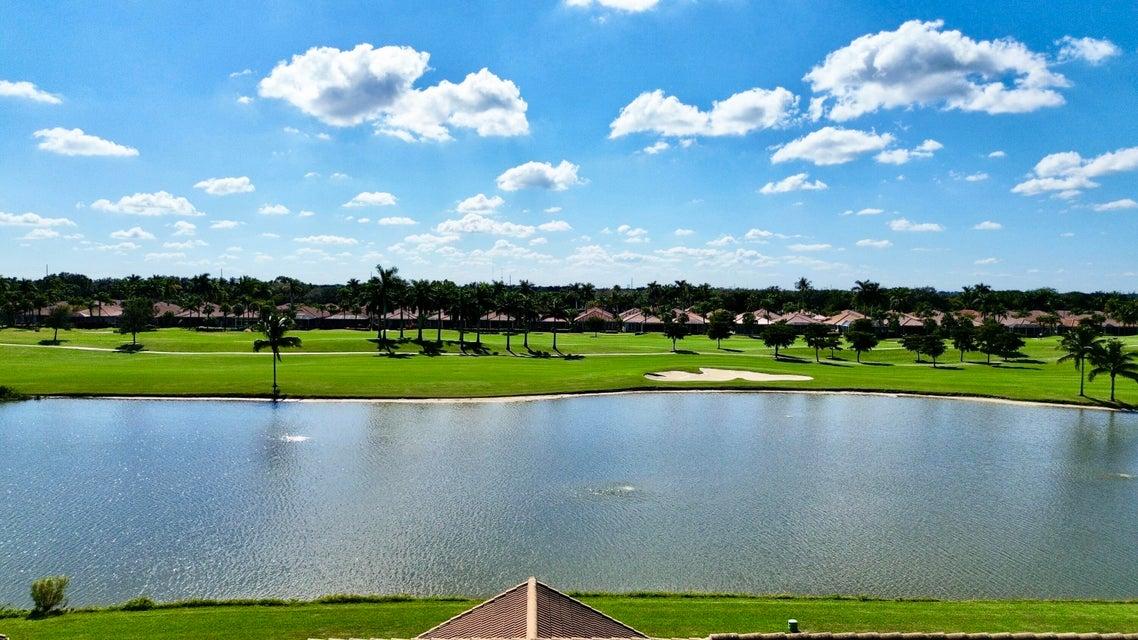 8491 Heather Place, Boynton Beach, Florida 33472