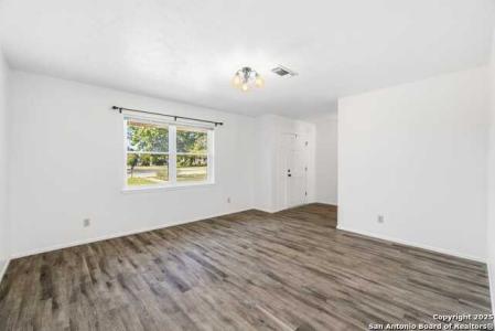 205 Wild Timber, Kerrville, Texas 78028