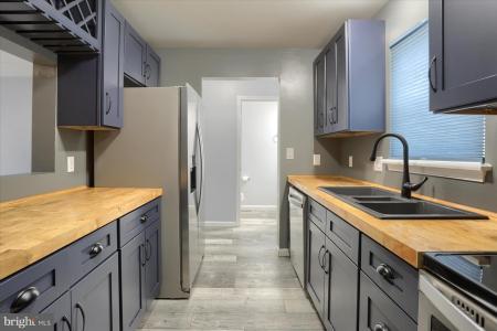 1412 N 6th St, HARRISBURG, Pennsylvanie 17102, États-Unis