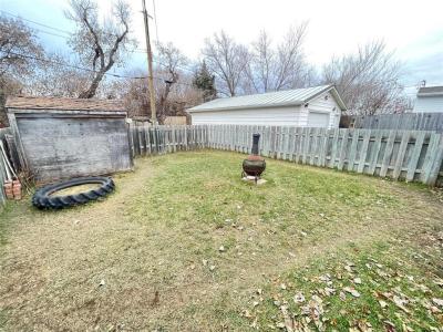 4 BARON BAY, Carberry, Manitoba R0K 0H0, Canada